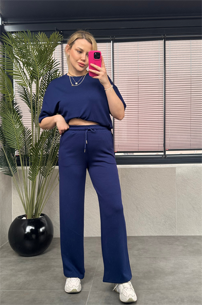 Lacivert Basic Marka Model Yarım Kollu Takım