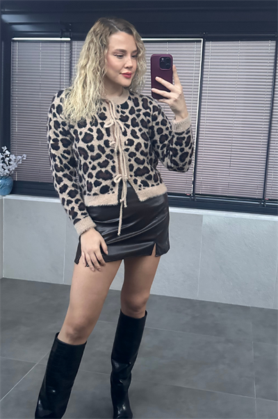 Leopar Bağcıklı Hırka