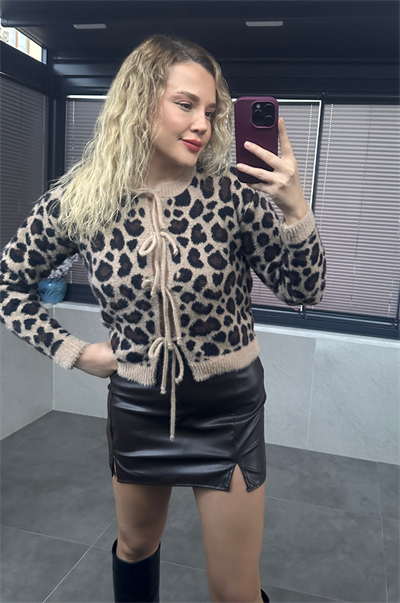 Leopar Bağcıklı Hırka