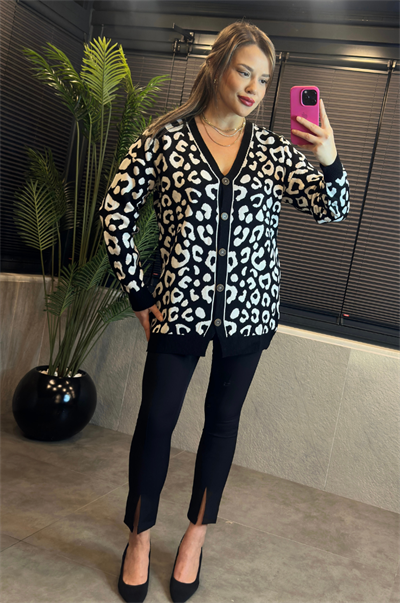 Leopar Desenli Siyah Hırka
