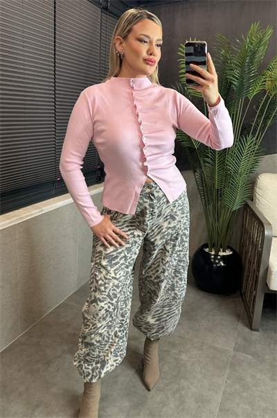 Pembe Büzgü Detaylı Triko Hırka