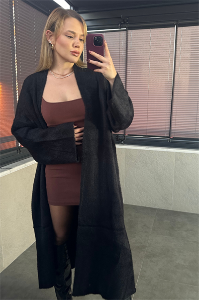 Siyah Yumoş Maxi Hırka