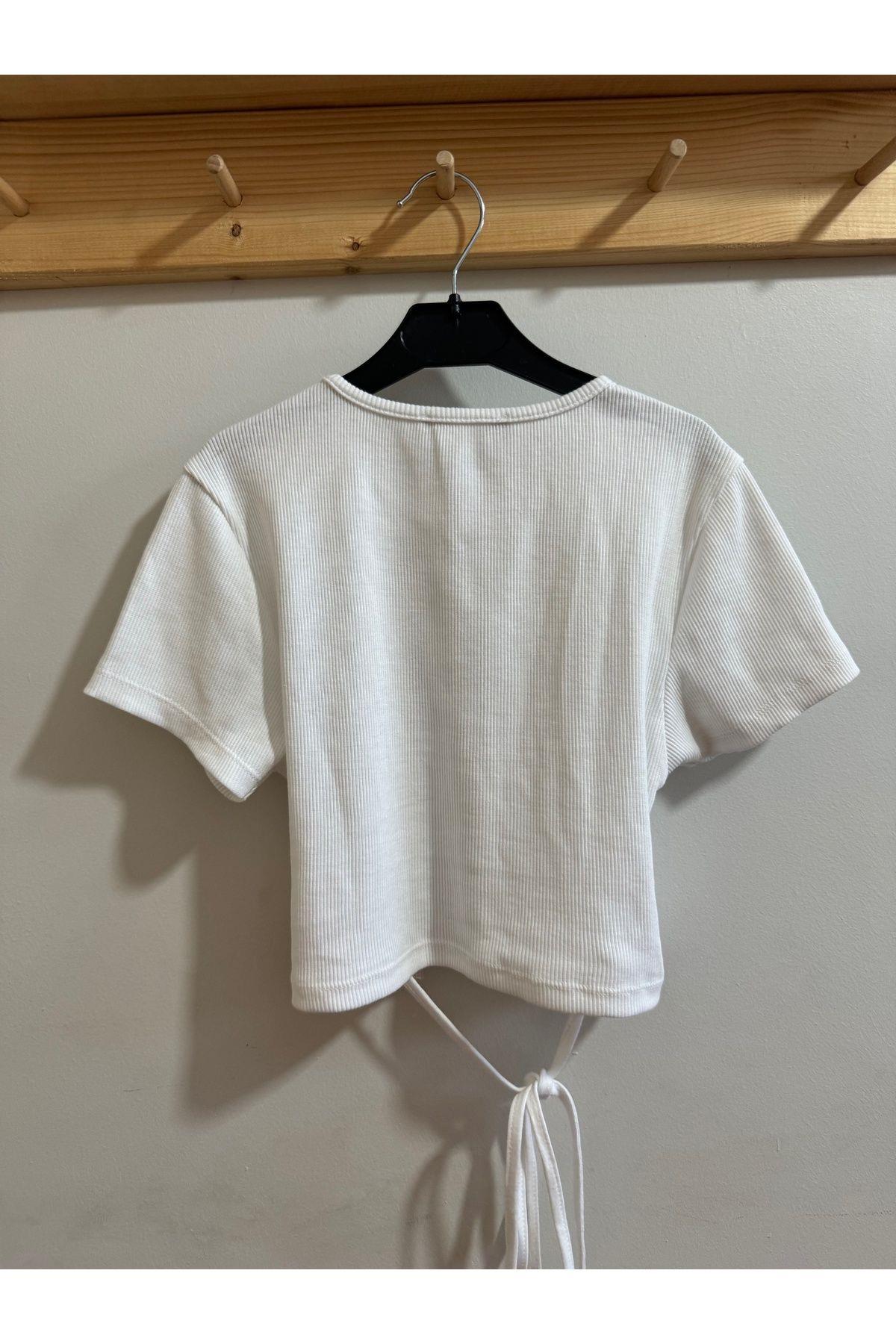 Kadın T-Shirt Fitilli İp Detaylı Beyaz