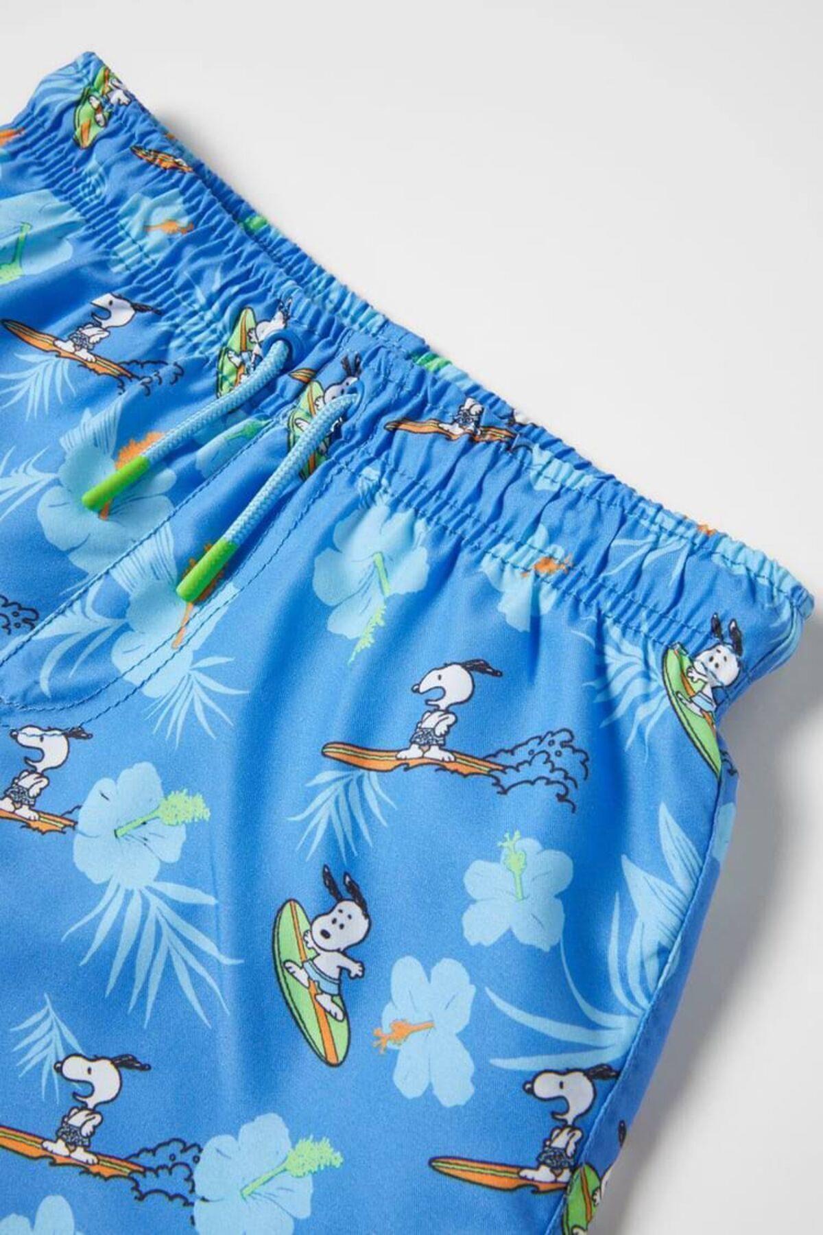 Yeni Sezon Snoopy Desenli Fileli Deniz Şortu Çok Renkli