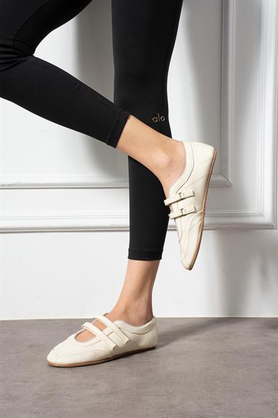 ELVİS Bej Suni Deri Kadın Babet