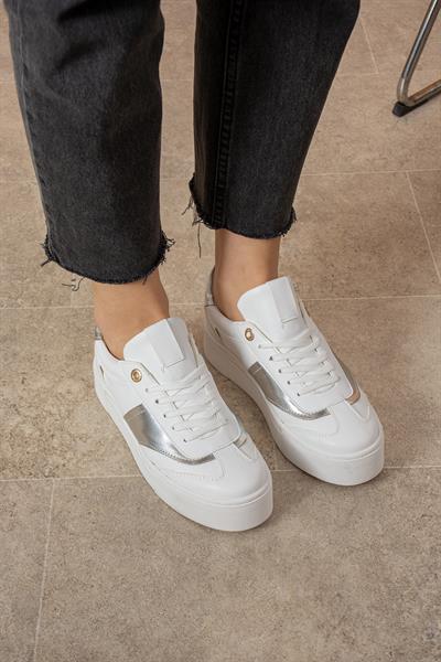 LİKA Beyaz-Gümüş Suni Deri Kadın Sneakers