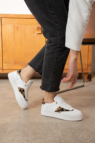 LİKA Beyaz-Leopar Suni Deri Kadın Sneakers