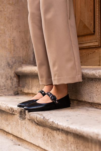 LİLE Siyah Suni Deri Kadın Babet