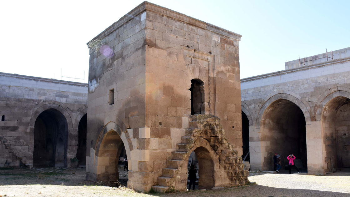 Ağzıkarahan Kervansarayı