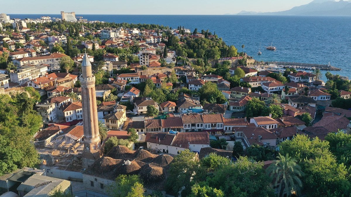 Kaleiçi (Antalya Eski Şehir Merkezi)