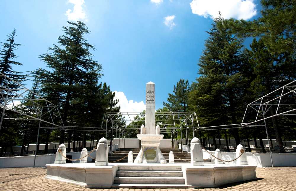 İnönü Şehitliği