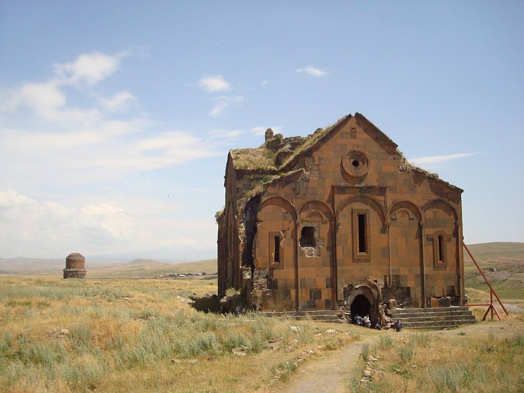 Karakale Harabesi ve Hanı