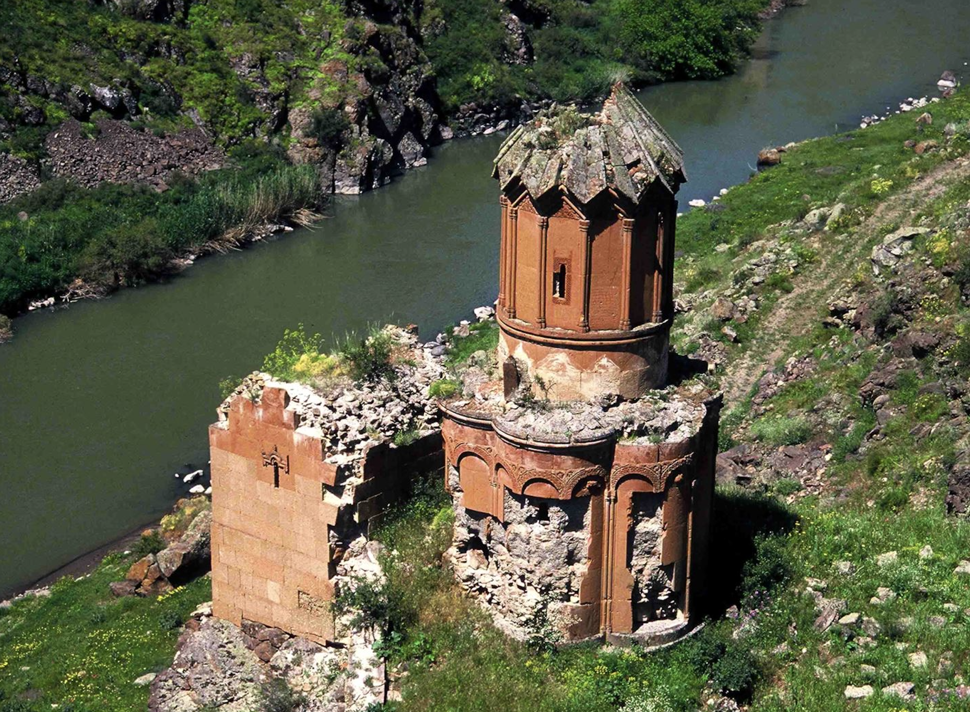 Genç Kızlar Kilisesi