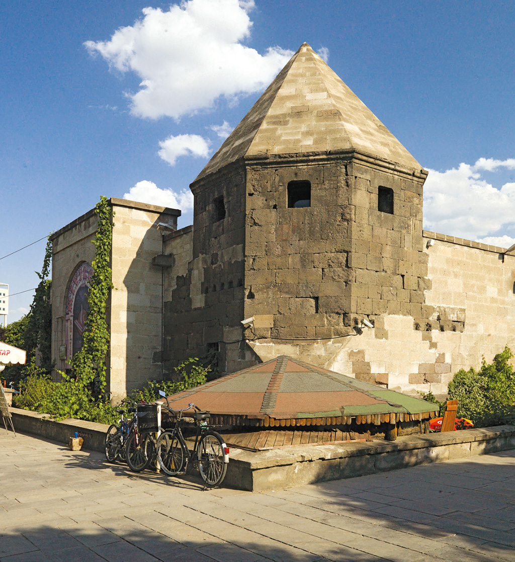 Avgunlu Medresesi ve Türbesi