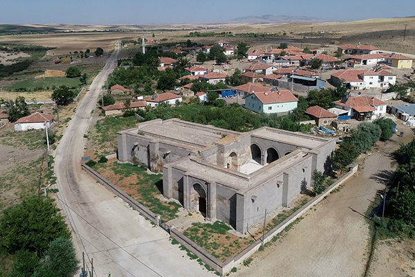 Kesikköprü ve Kesikköprü Kervansarayı