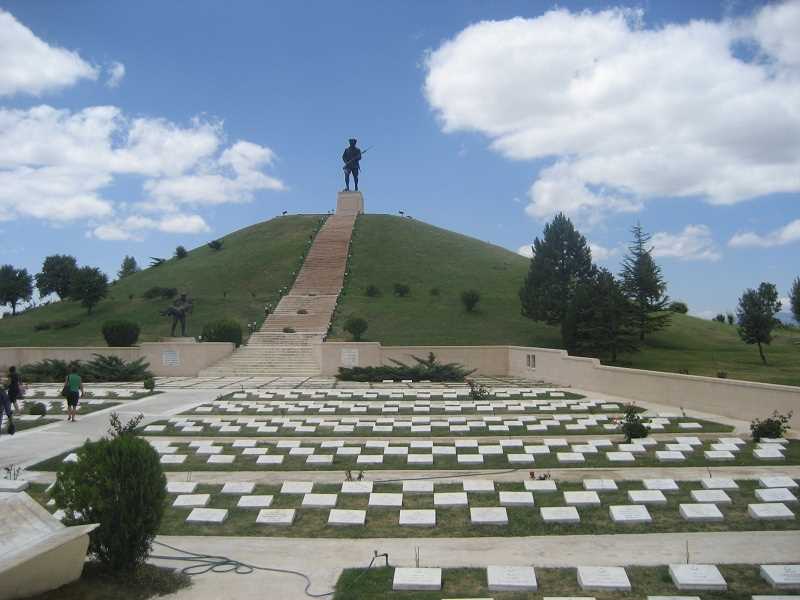 Dumlupınar Şehitliği