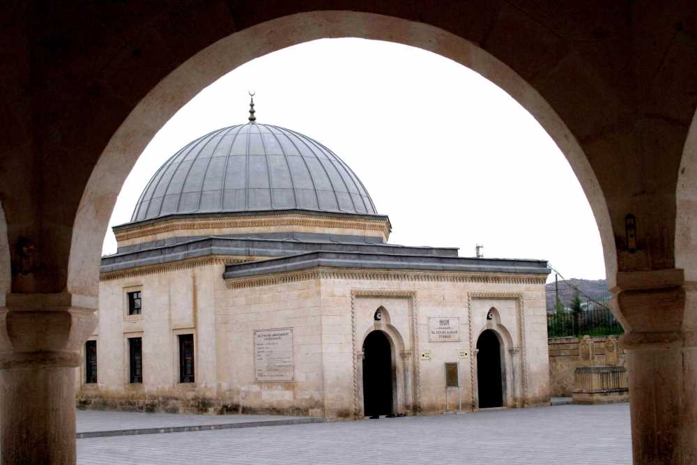 Veysel Karani Türbesi