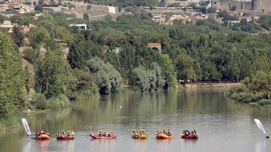 Dicle Nehri’nde Kano ve Rafting
