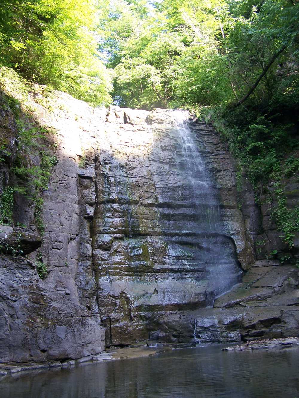 Harmankaya Şelalesi