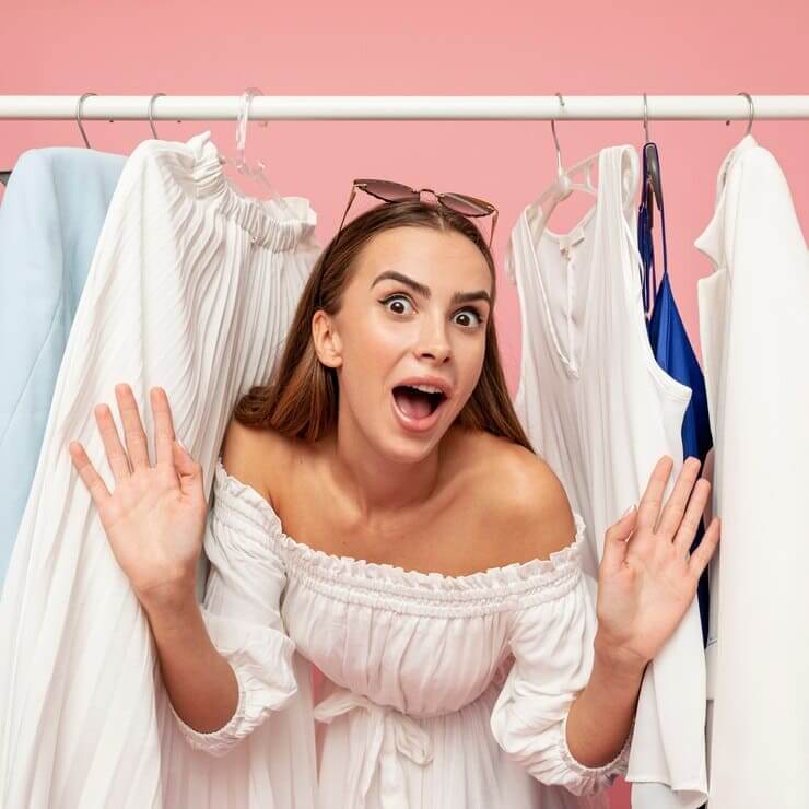Minimalist Moda: Gardırobunuzu Nasıl Basitleştirirsiniz?