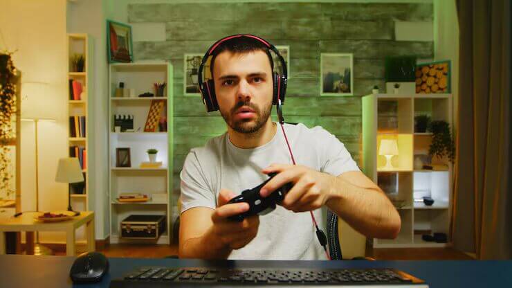 Oyun Oynayarak Para Kazanma (Play-to-Earn Modelleri)