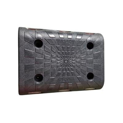 Plastik Hız Kesici Kasis Siyah Gövde – 33,4×25 cm Kedi Gözlü