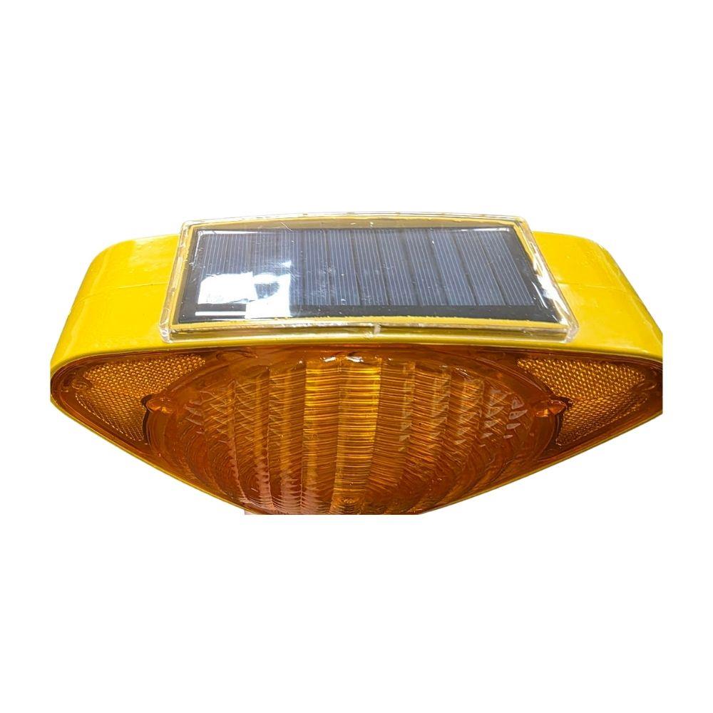 Üçgen Sarı Solar Flaşörlü 100 cm Delinatör Seti2101-9500Üçgen Sarı Solar Flaşörlü 100 cm Delinatör Seti