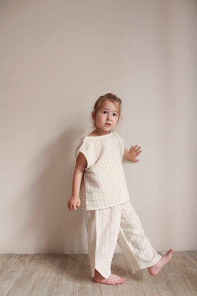 Bej Çizgili Sırt Detaylı Müslin Takım