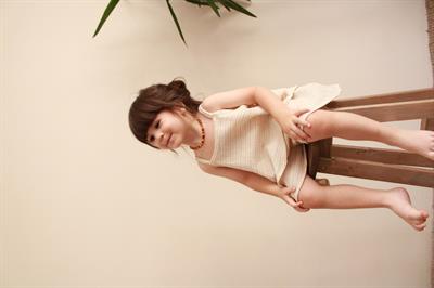 Bej Çizgili Volanlı Kız Askılı ve Şort Takım