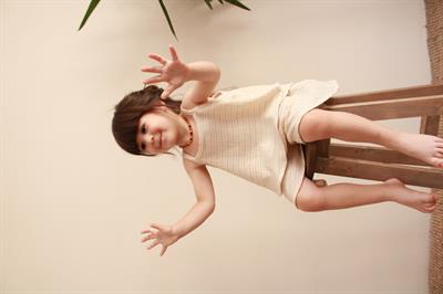 Bej Çizgili Volanlı Kız Askılı ve Şort Takım