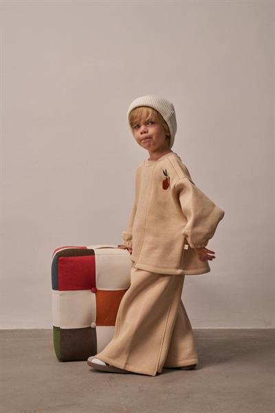 Bej Omuz Nakışlı Asimetrik Detaylı Alt Üst Takım