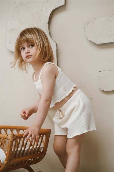 Deniz Kabuğu Askılı Crop ve Şortlu Takım