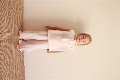 Fularlı Pembe Çizgili Çapraz Şerit Detaylı Müslin Takım