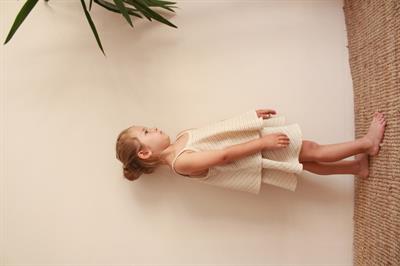 Haki Çizgili Volanlı Kız Askılı ve Şort Takım