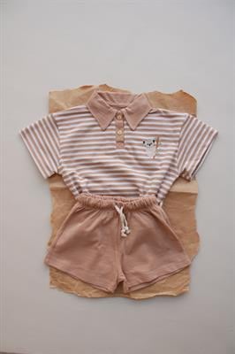 Koyu Bej Çizgili Koala Nakışlı Polo Yaka Şortlu Takım