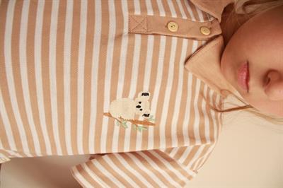 Koyu Bej Çizgili Koala Nakışlı Polo Yaka Şortlu Takım