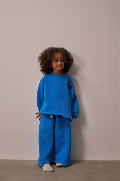 Mavi Omuz Nakışlı Asimetrik Detaylı Alt Üst Takım