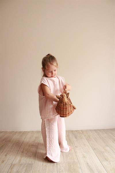 Pembe Çizgili Sırt Detaylı Müslin Takım