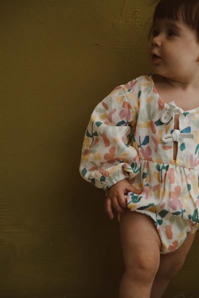 Renkli Baskılı Bebek Uzun Kollu Tulum