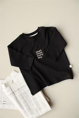 Siyah Nakışlı Oversize  Uzun Kollu T-shirt