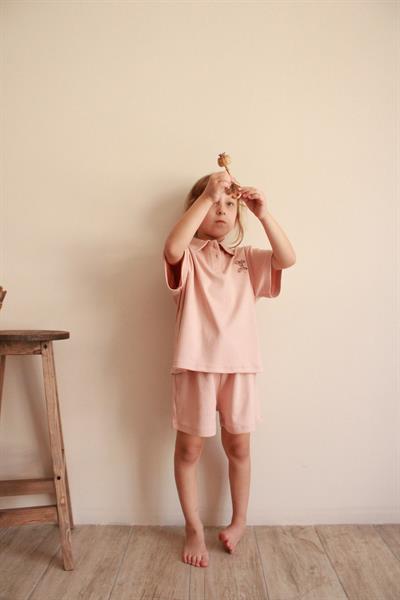 Yaprak Nakışlı Polo Yaka Şortlu Takım