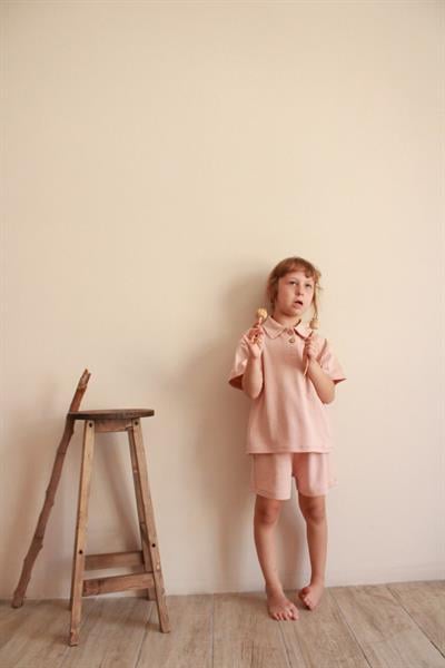 Yaprak Nakışlı Polo Yaka Şortlu Takım