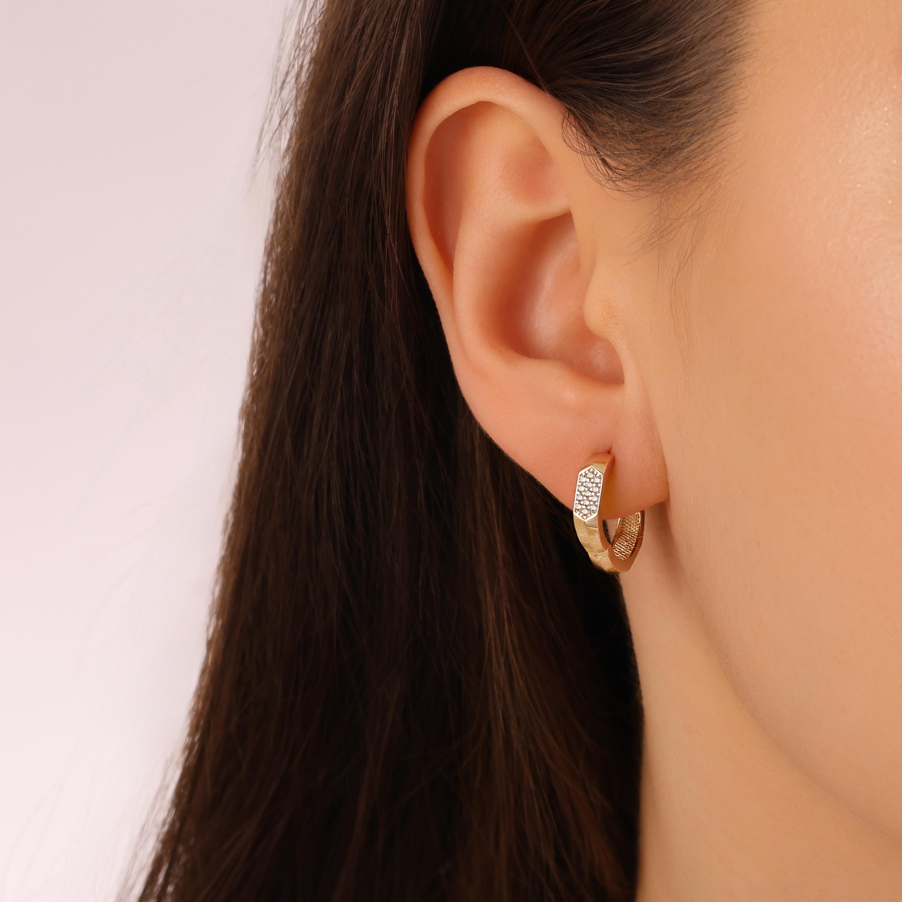 TAŞLI ALTIN HALKA KÜPE