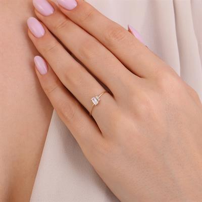 BAGET TAŞLI MİNİMAL ALTIN YÜZÜK