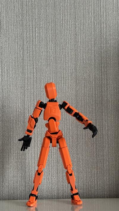 Lucky 13 Aksiyon Figürü Robot Oyuncak 13cm Turuncu Siyah