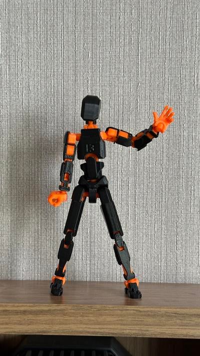 Lucky 13 Aksiyon Figürü Robot Oyuncak 13cm Siyah Turuncu