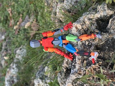 Lucky 13 Aksiyon Figürü Robot Oyuncak 13cm - Özel Rastgele Renkli Yamalı Rainbow