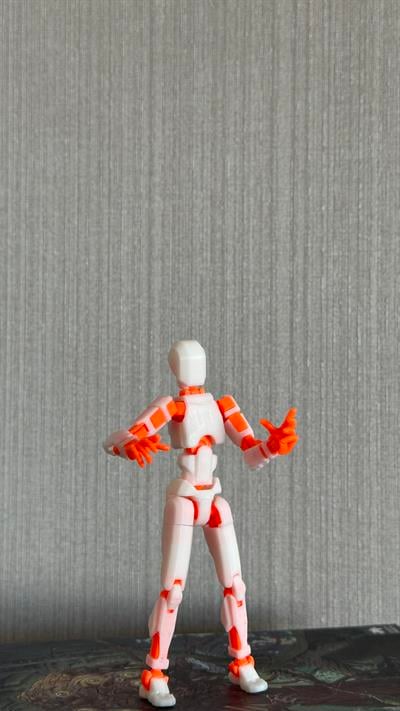 Lucky 13 Aksiyon Figürü Robot Oyuncak 13cm Beyaz Turuncu