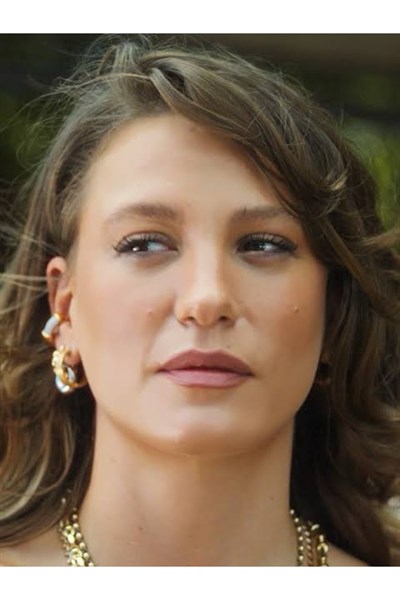 Serenay küpe