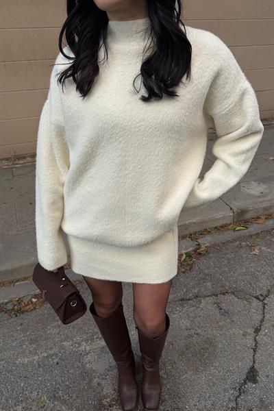  ETEKLİ YUMOŞ TAKIM-Ekru